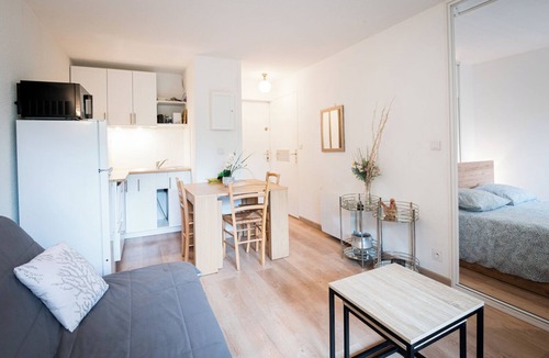 Tourgeville Apartment | Charming 2-room apartment, sea, beach, not overlooked