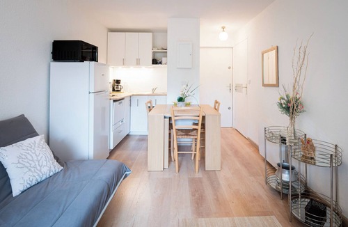Tourgeville Apartment | Charming 2-room apartment, sea, beach, not overlooked