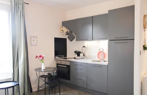 Saint-Denis Apartment | Charming 2 rooms near Basilica of Saint-Denis