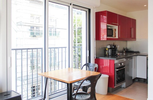 Clignancourt Apartment | Charming 23 m² studio with balcony - Sacré Coeur