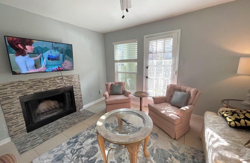 Far North Dallas Condo | Charming 2BE/2BA condo on Preston in Dallas