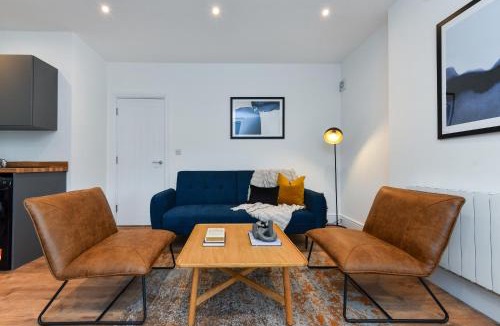 Beeston Apartment | Charming 2Bed Flat - Spacious & Prime Location