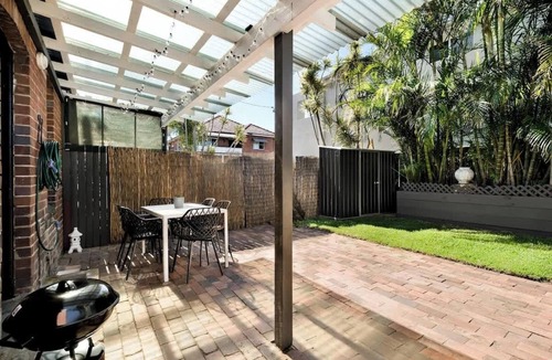 Hamilton House | Charming 2Bed Home Near Cafés & Racecourse