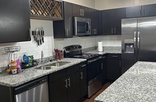 McDonough Apartment | Charming 2BR/2BA Bed — Cozy, Quiet & Welcoming