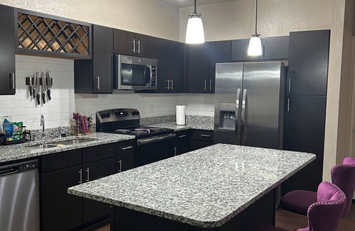 McDonough Apartment | Charming 2BR/2BA Bed — Cozy, Quiet & Welcoming