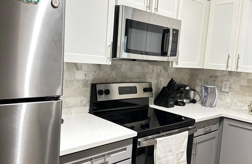 Alden Bridge Apartment | Charming 2BR/2BA Oasis in Magnolia