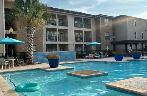 Alden Bridge Apartment | Charming 2BR/2BA Oasis in Magnolia