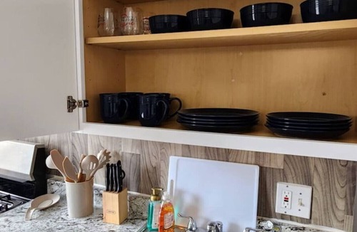 Metro Center House | Charming 2BR Apartment Near Downtown Springfield