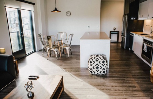 Winnipeg Apartment | Charming 2BR Apt Close to Assiniboine Park and Zoo