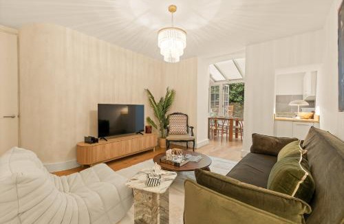 Bloomsbury Apartment | Charming 2BR Garden Flat in Central London