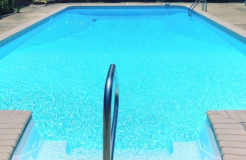 Vineyard Haven Apartment | Charming 2BR Guest House w/Pool - Perfect Getaway