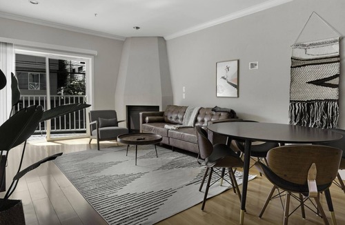 Fremont House | Charming 2BR House in Seattle