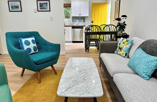 Columbia Apartment | Charming 2BR in Columbia – Walkable & Pet-Friendly