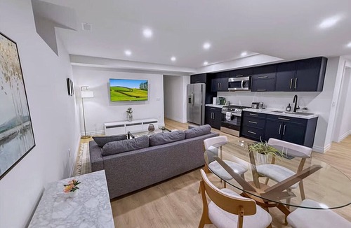 LaSalle House | Charming 2BR LowerSuite in LaSalle w/Private Entry