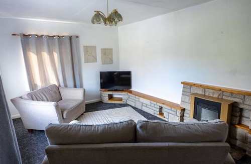 Carlisle House | Charming 2BR Maisonette in Carlisle Center