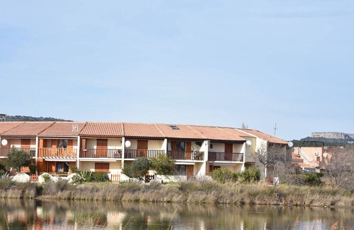 Les Ayguades House | Charming 2BR Pavilion with Pool Access, Terrace, and Parking, 400m from Sea