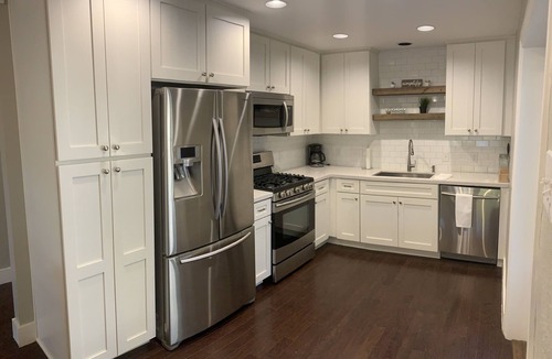 Allandale House | Charming 2BR Retreat - Prime Location in central Austin; spacious yard.