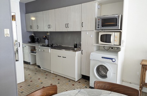 Port-la-Nouvelle Villa | Charming 2BR Villa, Beaches Nearby, Terrace, Modern Amenities, Sleeps 4