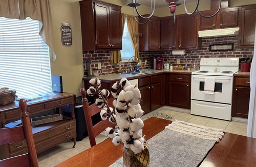 Greenbrier House | Charming 3 bd home in quiet neighborhood