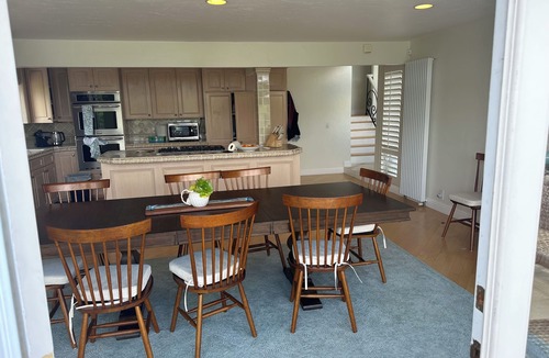 Carmel House | Charming 3-bedroom house in wonderful Carmel-by-the-Sea with WiFi