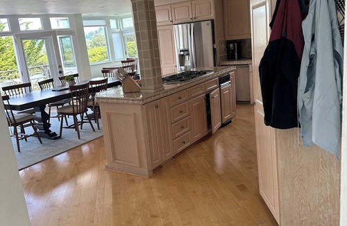 Carmel House | Charming 3-bedroom house in wonderful Carmel-by-the-Sea with WiFi
