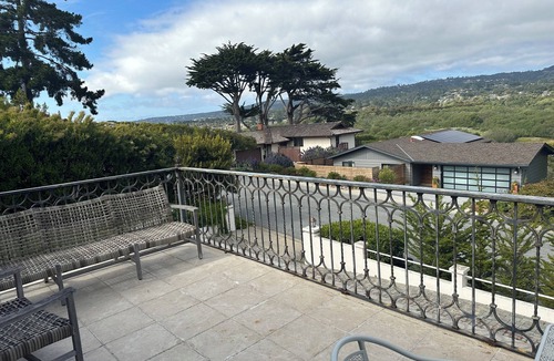Carmel House | Charming 3-bedroom house in wonderful Carmel-by-the-Sea with WiFi