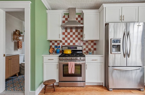 Pipes Cove House | Charming 3-bed/2-bath beach house with water views - steps from beach