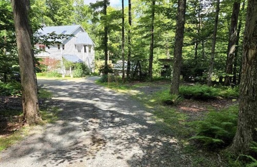 Canadensis House | Charming 3 bed Pocono Mountain Getaway