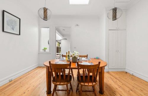 Annandale House | Charming 3 Bed Terrace in Leafy Annandale