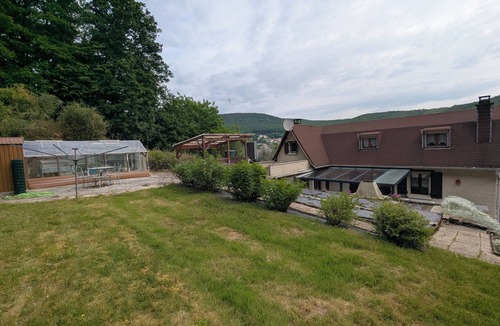 Bogny-sur-Meuse House | Charming 3-bedroom country house, ideal for up to 8 guests.