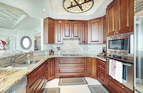 Singer Island Condo | Charming 3-bedroom condo
