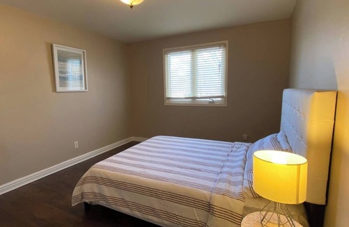 Georgetown House | Charming 3-Bedroom Home in Quaint Countryside Retreat with Modern Comforts