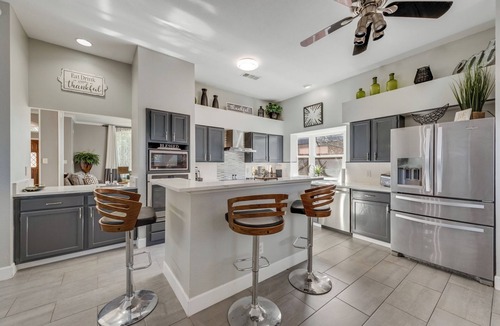 Grand Prairie House | Charming 3-bedroom house in wonderful Grand Prairie with Pool Table and Office