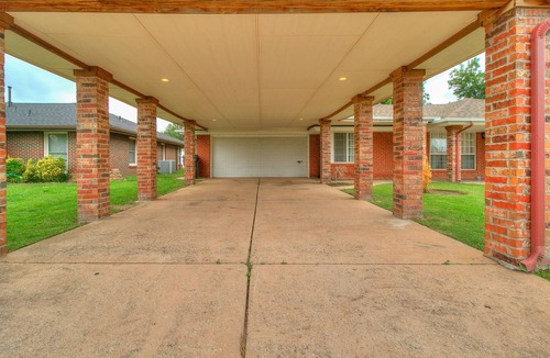 Central Oklahoma City House | Charming 3-bedroom house for family and friends