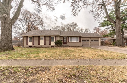 Nall Hills House | Charming 3-bedroom house, convenient location Overland Park