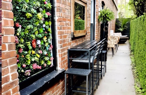 Montclair Apartment | Charming 3-bedroom 1.5 bth apartment steps from train to NYC in lovely Montclair