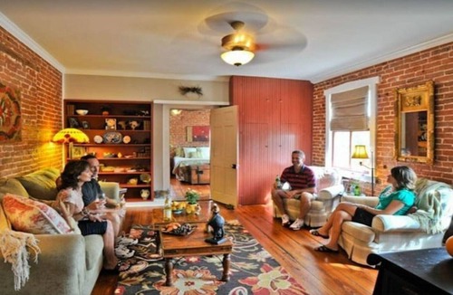 Hermann House | Charming 3 Bedroom 2 Bath Home in Historic Downtown Hermann, Mo.