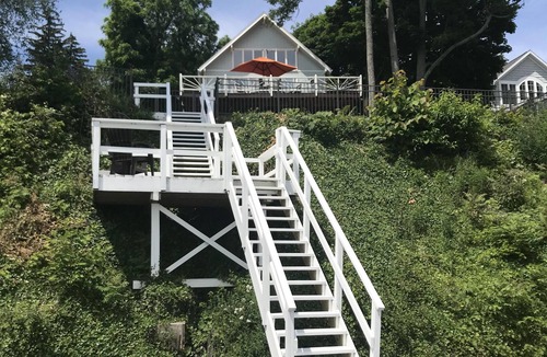 Skaneateles House | Charming 3 bedroom 2 bath Skaneateles Lakefront Home 4 miles to Village