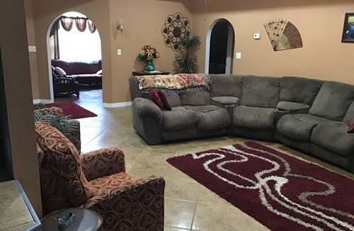 Benton House | Charming 3-bedroom 2.5 bath house in pleasant Yazoo City with plenty of space