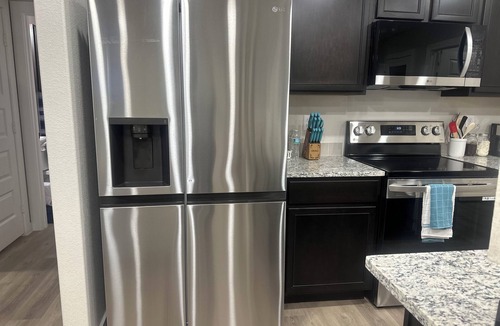 Odessa House | Charming 3-bedroom, 6 beds, 2 bathroom, house with AC and WiFi in awesome Odessa