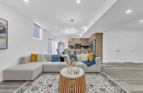 LaSalle Apartment | Charming 3-bedroom apartment with AC, WiFi in pleasant Lasalle