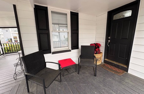 Devon House | Charming 3-bedroom Beach House