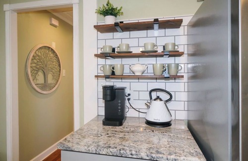 Lindley Park House | Charming 3-bedroom cottage in Greensboro with AC and WiFi