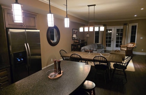 Seguin Condo | Charming 3-bedroom condo on Lake Joseph with Golf Course