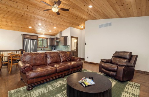 Rye Cabin | Charming 3-bedroom cabin with AC, WiFi in quaint Rye