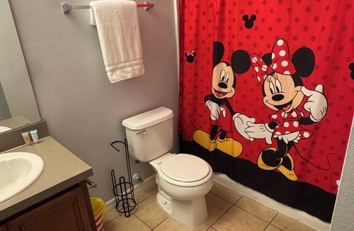 Kissimmee Ski Chalet | Charming 3-bedroom chalet with WiFi and AC in Kissimmee
