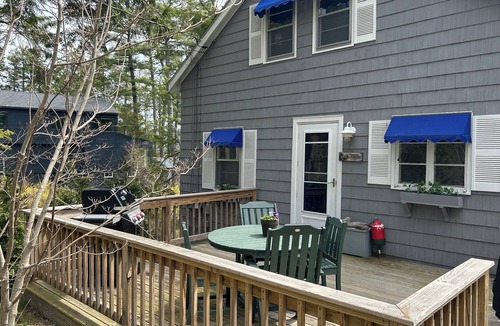 Freeport Cottage | Charming 3-bedroom cottage on the water with private dock in Freeport