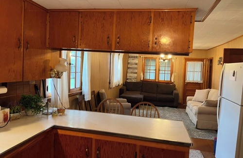 Windsor Cottage | Charming 3-bedroom cottage in Windsor.