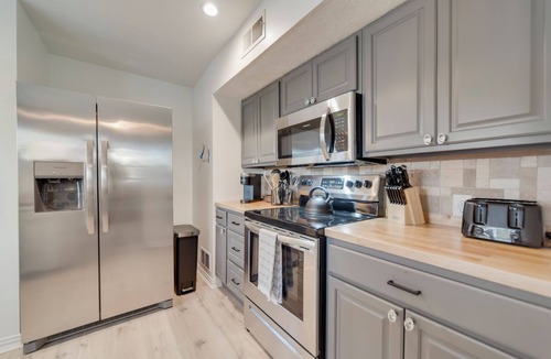 Westminster Cottage | Charming 3-bedroom cottage with picturesque sunsets