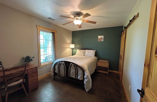 Peculiar Other | Charming 3-bedroom farmhouse outside Harrisonville for relaxing stays